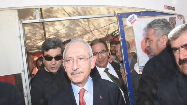 Kılıçdaroğlu "evet" çadırını ziyaret etti